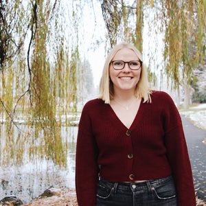 Meet your Posher, Lauren